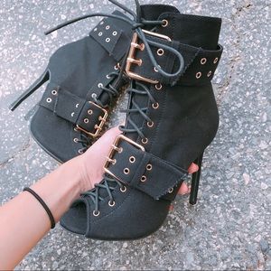 Brand NEW Sample Sale! Black canvas Bootie 🖤
